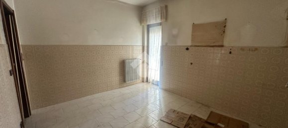 Квартира с 2 спальнями в Бари, Италия № 377620 38