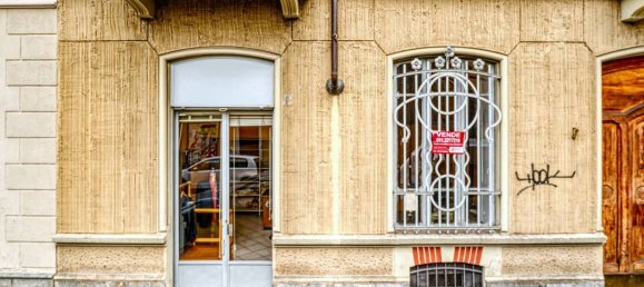 2 rooms Commercial property in Turin, Italy No. 196741 10