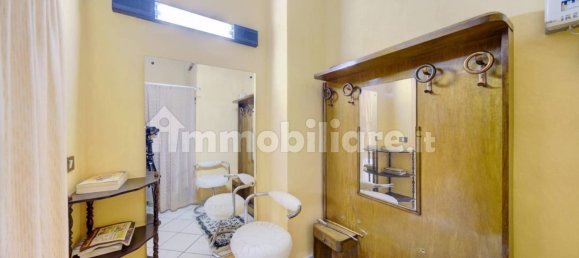 2 rooms Commercial property in Turin, Italy No. 196741 6