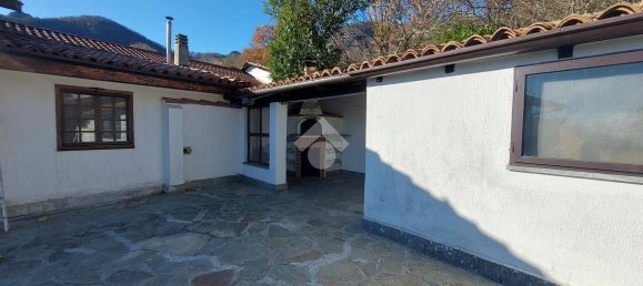 2 bedrooms House in Cumiana, Italy No. 350790 4