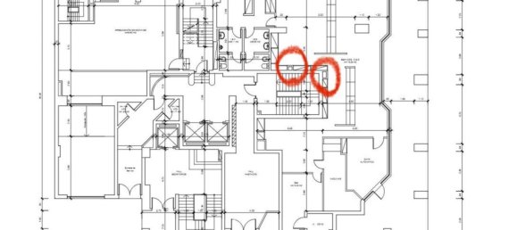 349m² Commercial property in Lisbon, Portugal No. 137534 6