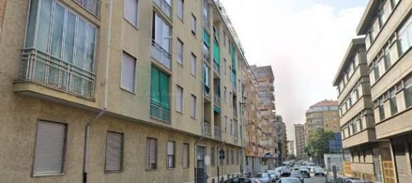 2 bedrooms Apartment in Turin, Italy No. 297521 7