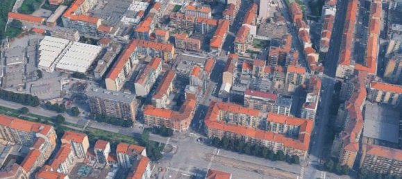 2 bedrooms Apartment in Turin, Italy No. 297521 12