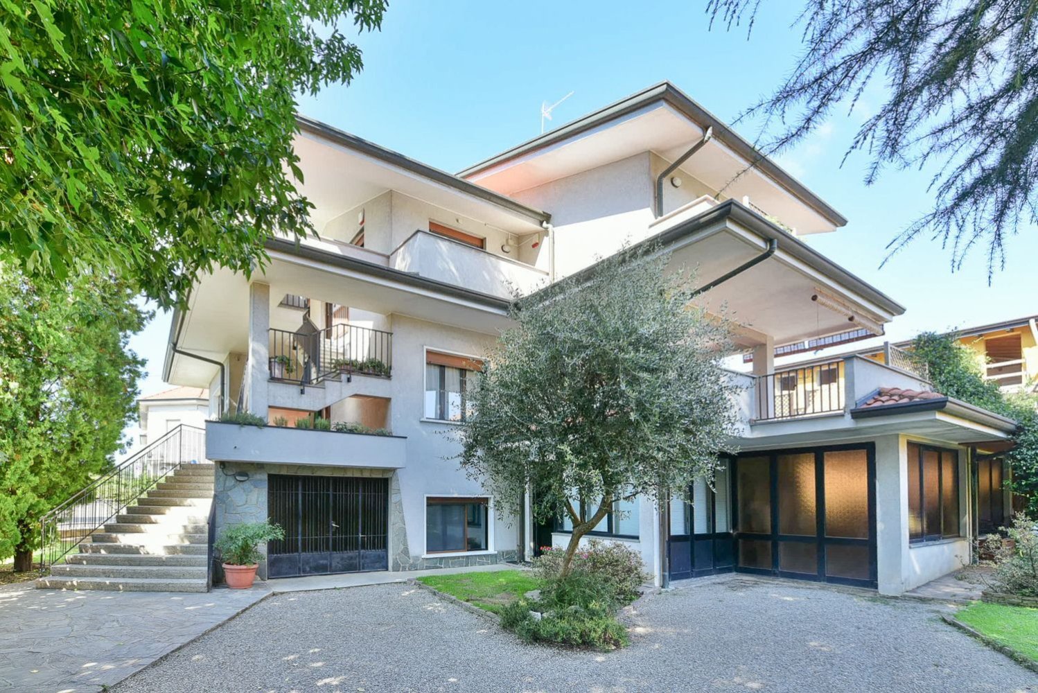3-Zimmer Villa in Lentate sul Seveso, Italy, Nr. 290207
