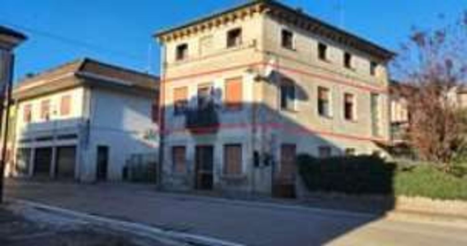 6 chambres Appartement à Isola Vicentina, Italy No. 336391