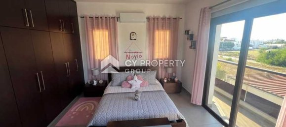 5 Schlafzimmer Haus in Oroklini, Cyprus, Nr. 13504 4