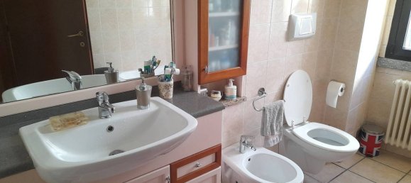 2 bedrooms Apartment in Lurago d'Erba, Italy No. 323450 12