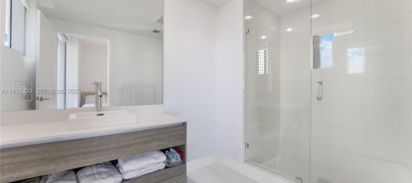 2 dormitorios propiedad comercial en venta en Miami, Miami-Dade, Florida, USA № 614638 15