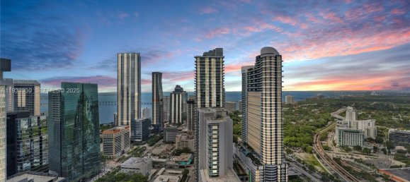 2 dormitorios propiedad comercial en venta en Miami, Miami-Dade, Florida, USA № 614638 10