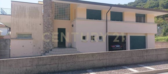 Villa de 4 dormitorios en Gorizia, Italy No. 286967 11