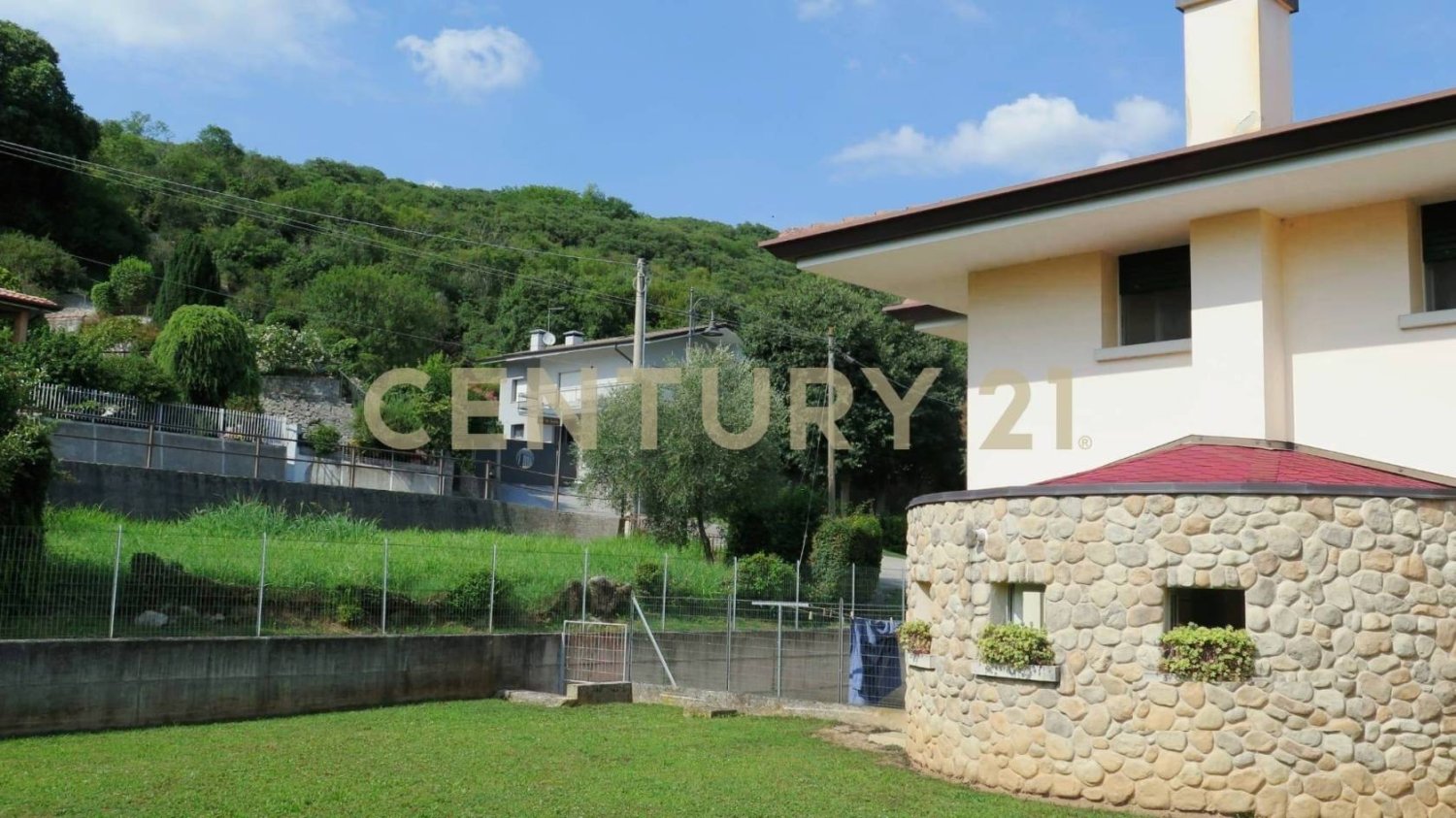 Villa de 4 dormitorios en Gorizia, Italy No. 286967