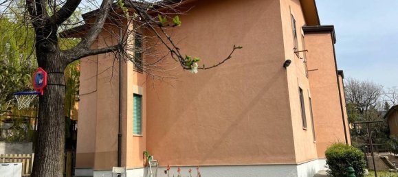 4-salle Appartement à Trieste, Italy No. 36772 37