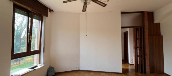 4-salle Appartement à Trieste, Italy No. 36772 4