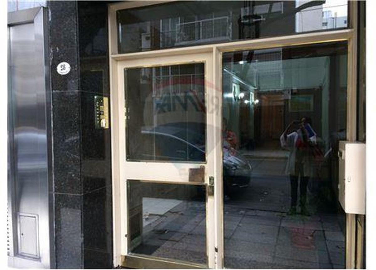 Apartamento de 3 dormitorios en Buenos Aires, Argentina No. 68832