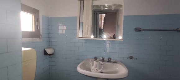 Casa de 6 habitaciónes en Arielli, Italy No. 17666 8