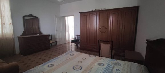 Casa de 6 habitaciónes en Arielli, Italy No. 17666 10