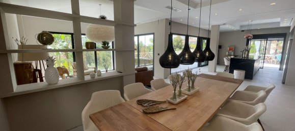 7 bedrooms House in Marbella, Spain No. 33839 35