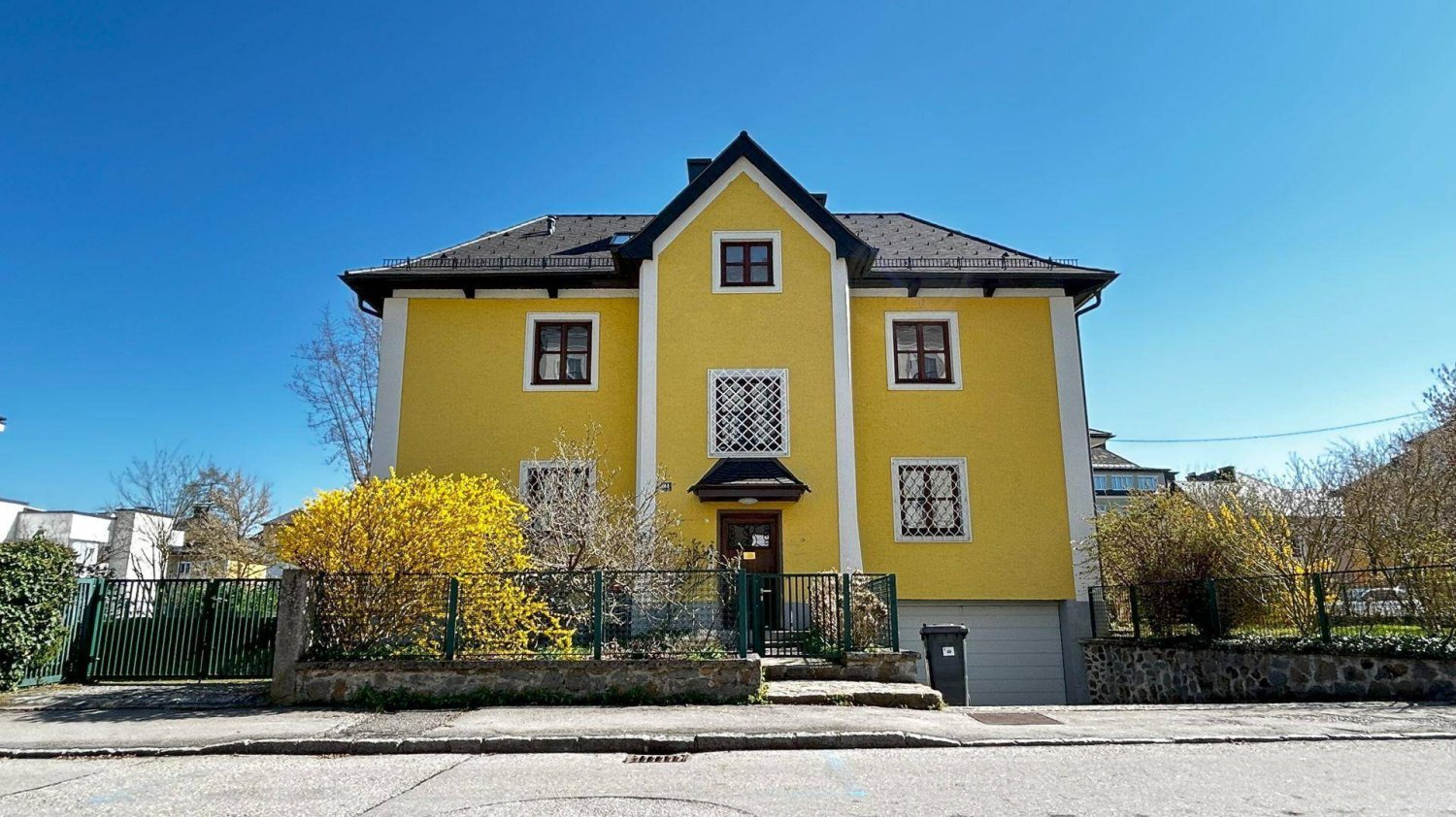 5 bedrooms Villa in Vocklabruck, Austria No. 140457