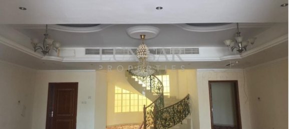 6 bedrooms Villa in Dubai, UAE No. 6352 13