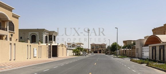 6 bedrooms Villa in Dubai, UAE No. 6352 7