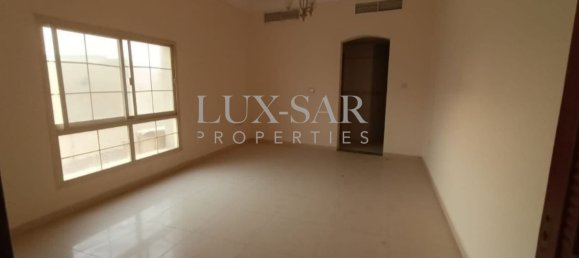 6 bedrooms Villa in Dubai, UAE No. 6352 9