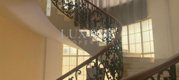 6 bedrooms Villa in Dubai, UAE No. 6352 16