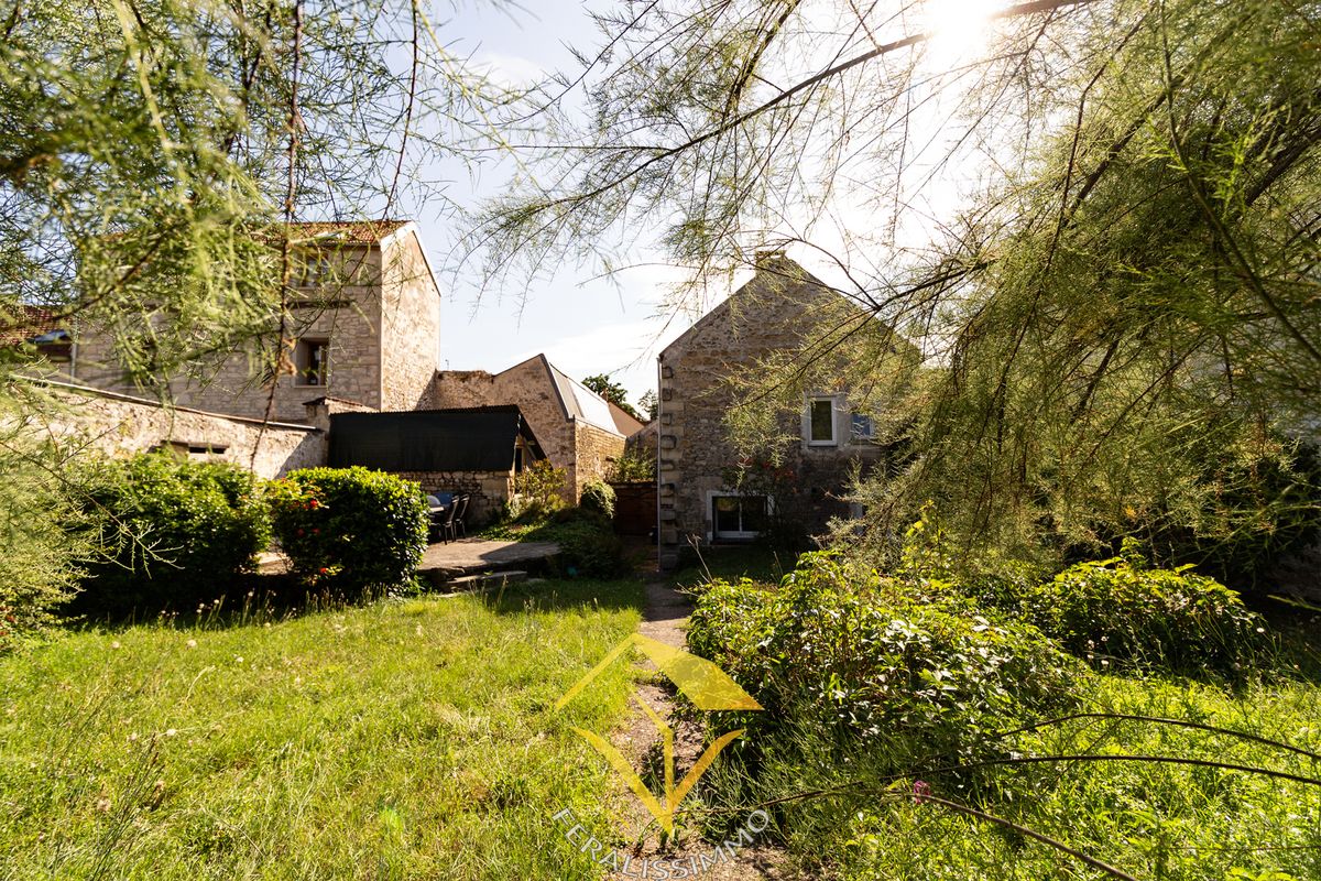 5 غرف نوم منزل في Neuville-sur-Oise, France رقم 174820