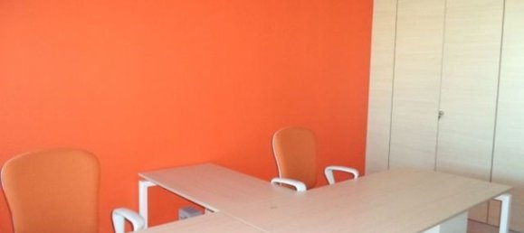 115m² Office in San Benedetto del Tronto, Italy No. 259041 5