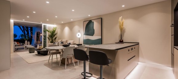 3 Schlafzimmer Wohnung in Estepona, Spain, Nr. 120102 26