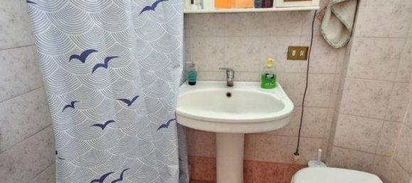 2-salle Appartement à Nettuno, Italy No. 141806 9