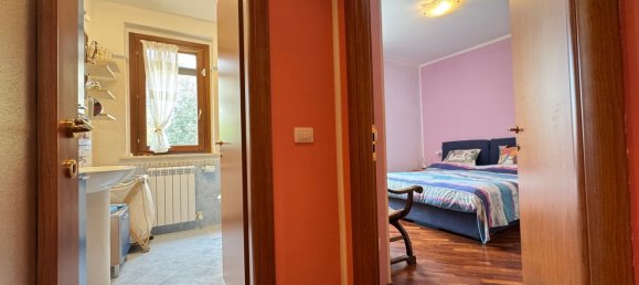 Квартира с 2 комнатами в Корчано, Италия № 47028 14