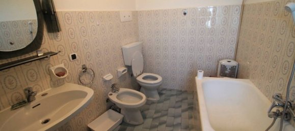 5 bedrooms House in Mombaruzzo, Italy No. 261449 23