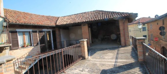 5 bedrooms House in Mombaruzzo, Italy No. 261449 16