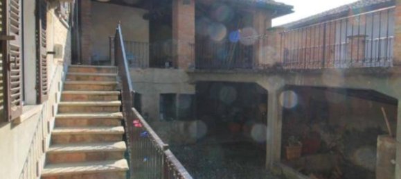 5 bedrooms House in Mombaruzzo, Italy No. 261449 11