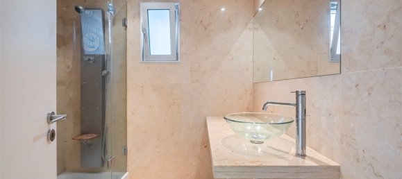 Casa de 3 dormitorios en Funchal, Portugal No. 134495 24