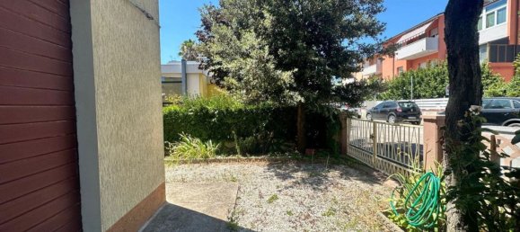4 rooms Apartment in Mondolfo, Italy No. 278813 17