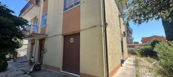 4 rooms Apartment in Mondolfo, Italy No. 278813 25