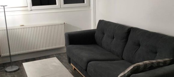 Studio in La Celle-Saint-Cloud, France, Nr. 326554 2