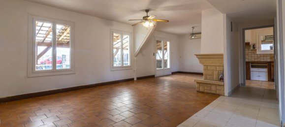 4 bedrooms House in Gievres, France No. 352162 4