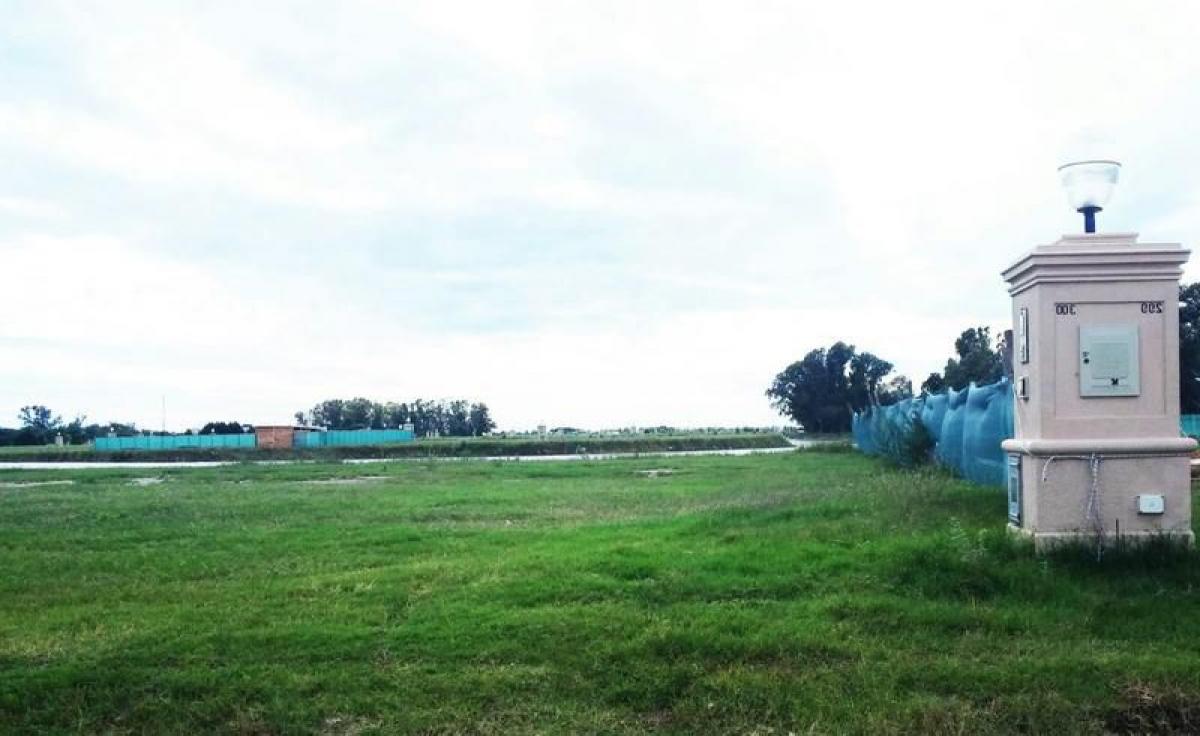  قطعة أرض في San Vicente, Argentina رقم 120105