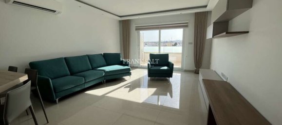 3 bedrooms Penthouse in Mosta, Malta No. 10398 5