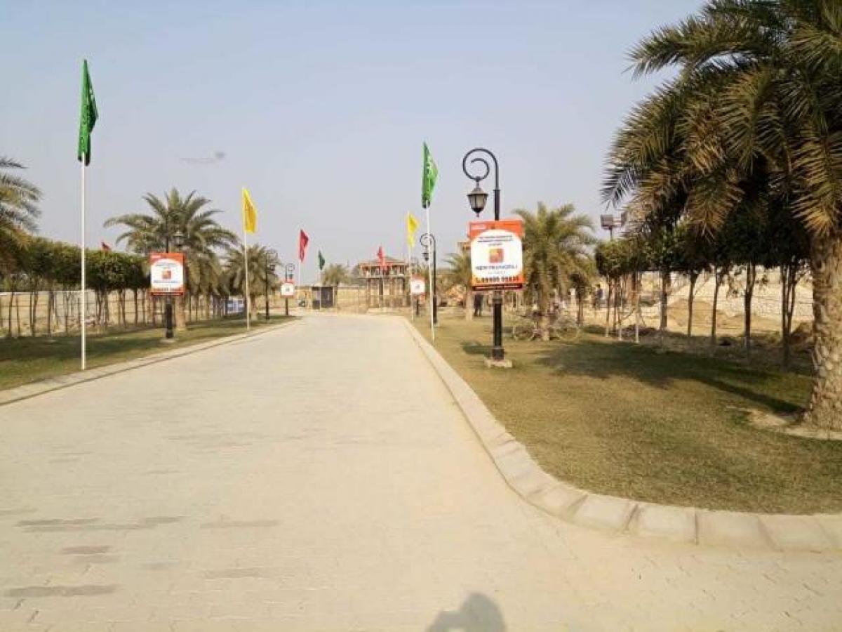 Grundstück in Prayagraj, India, Nr. 65534