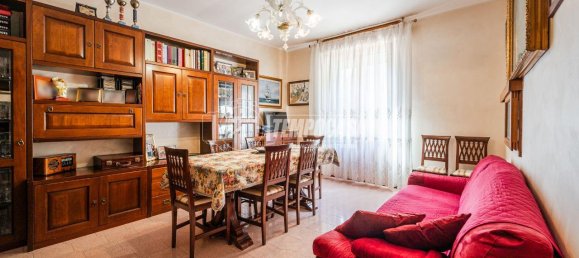 Квартира с 4 комнатами в Маранелло, Италия № 15085 4