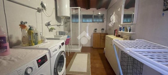 5 bedrooms Villa in Noceto, Italy No. 173640 41