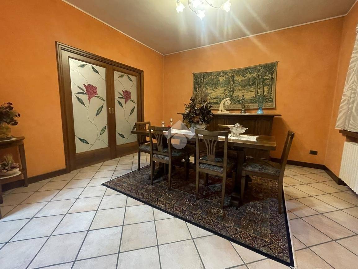 5 bedrooms Villa in Noceto, Italy No. 173640
