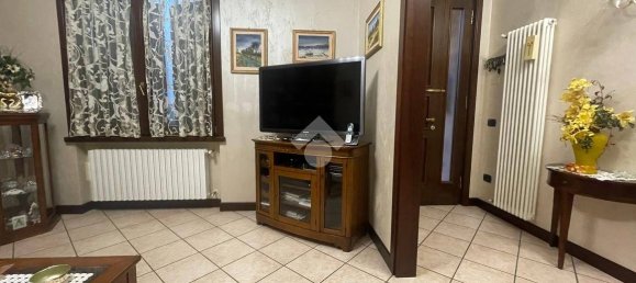 5 bedrooms Villa in Noceto, Italy No. 173640 9