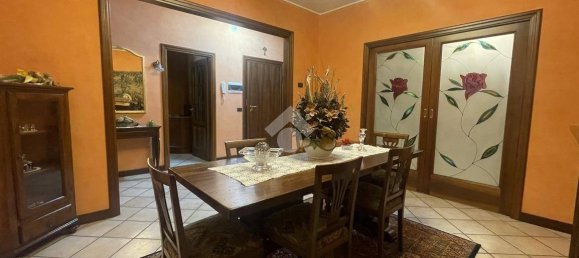 5 bedrooms Villa in Noceto, Italy No. 173640 20