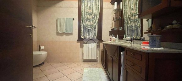 5 bedrooms Villa in Noceto, Italy No. 173640 14