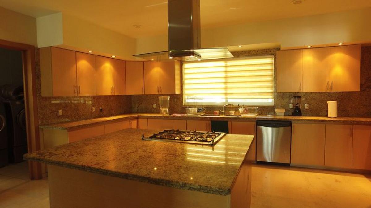 Дом с 4 спальнями в Халиско, Мексика № 148189