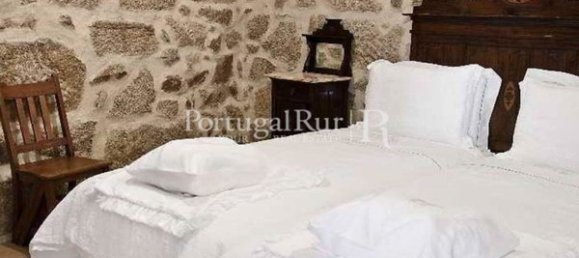 8 bedrooms House in Anelhe, Portugal No. 130546 26